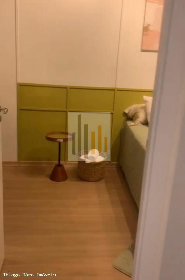 Apartamento à venda com 2 quartos, 38m² - Foto 12