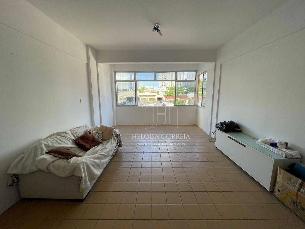 Apartamento à venda com 3 quartos, 130m² - Foto 1