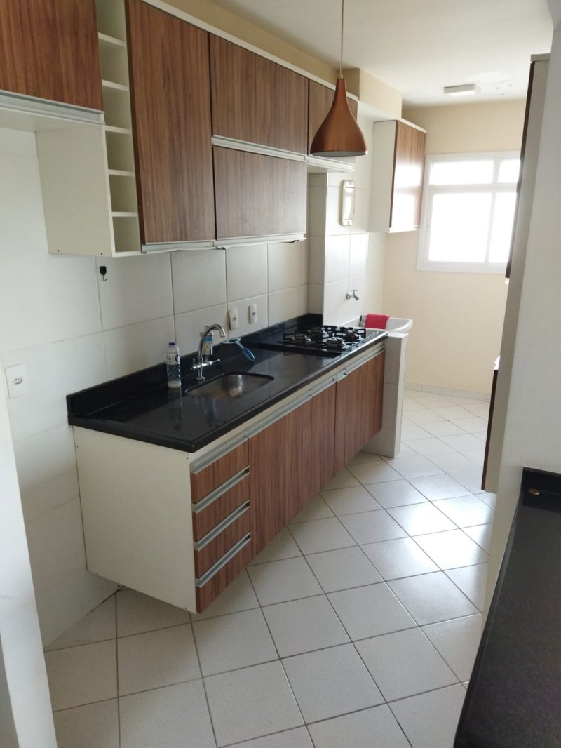 Apartamento para alugar com 2 quartos, 58m² - Foto 12