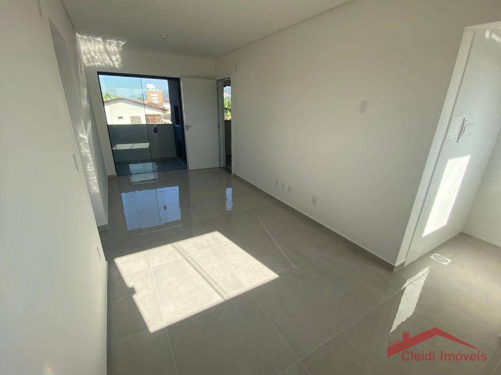 Apartamento à venda com 2 quartos, 55m² - Foto 3