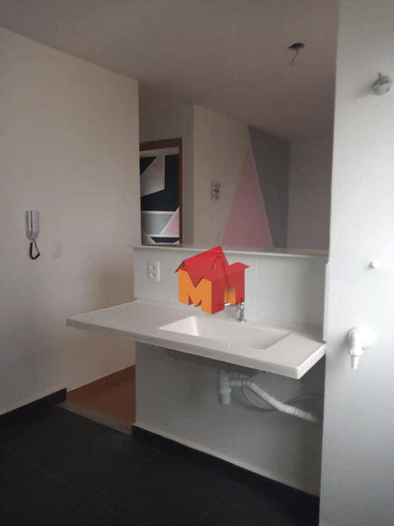 Apartamento à venda com 2 quartos, 40m² - Foto 14