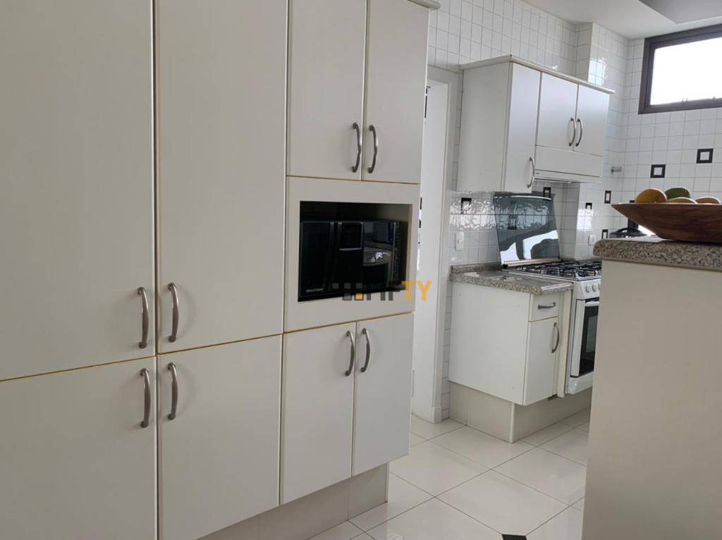 Apartamento à venda com 3 quartos, 212m² - Foto 16