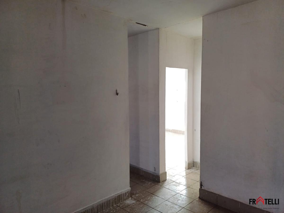 Casa à venda com 2 quartos, 200m² - Foto 10