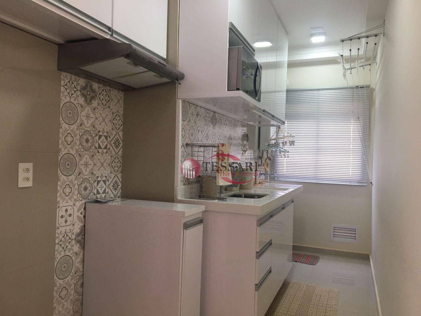 Apartamento à venda com 2 quartos, 50m² - Foto 2