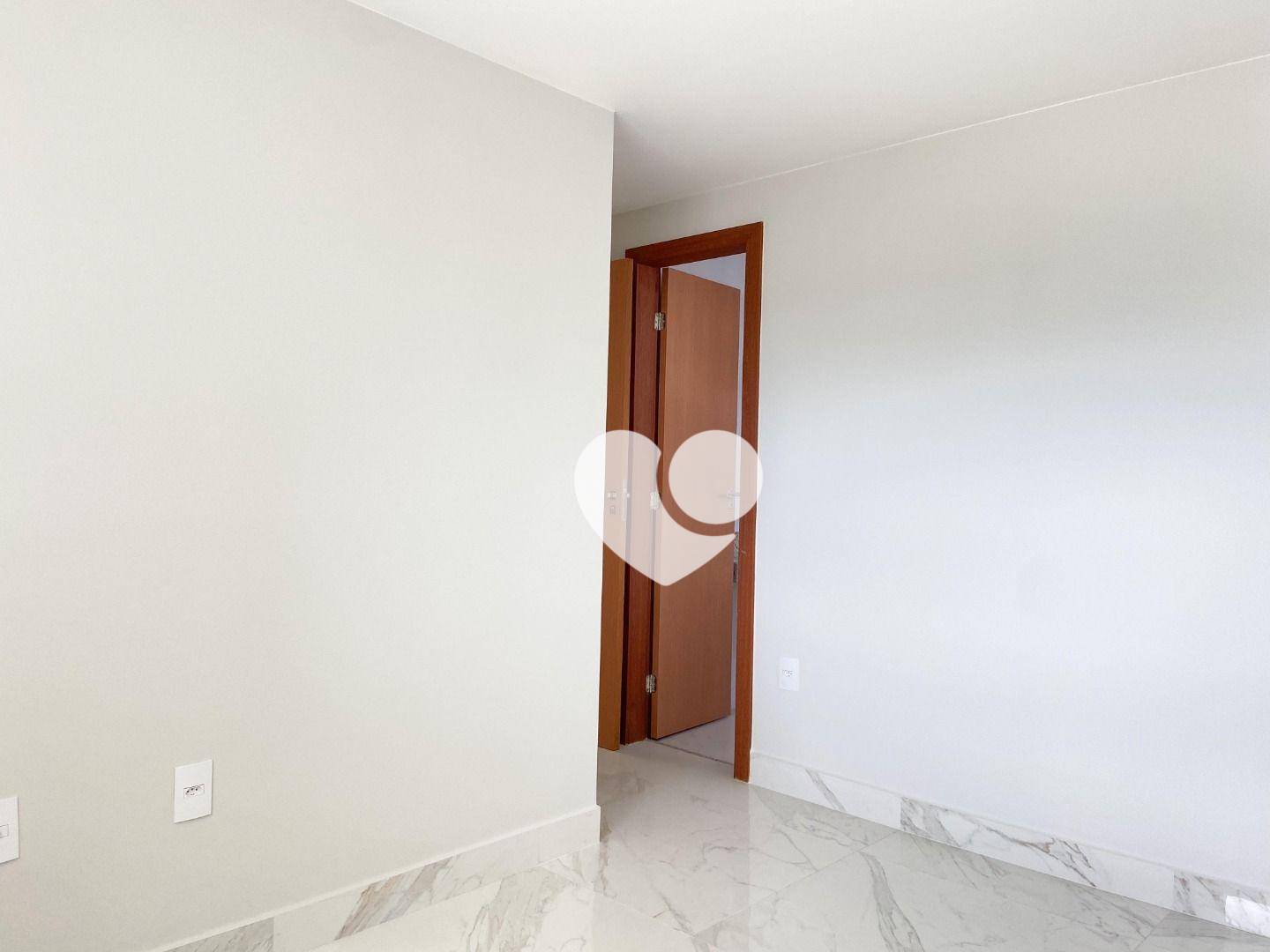 Apartamento à venda com 2 quartos, 65m² - Foto 11