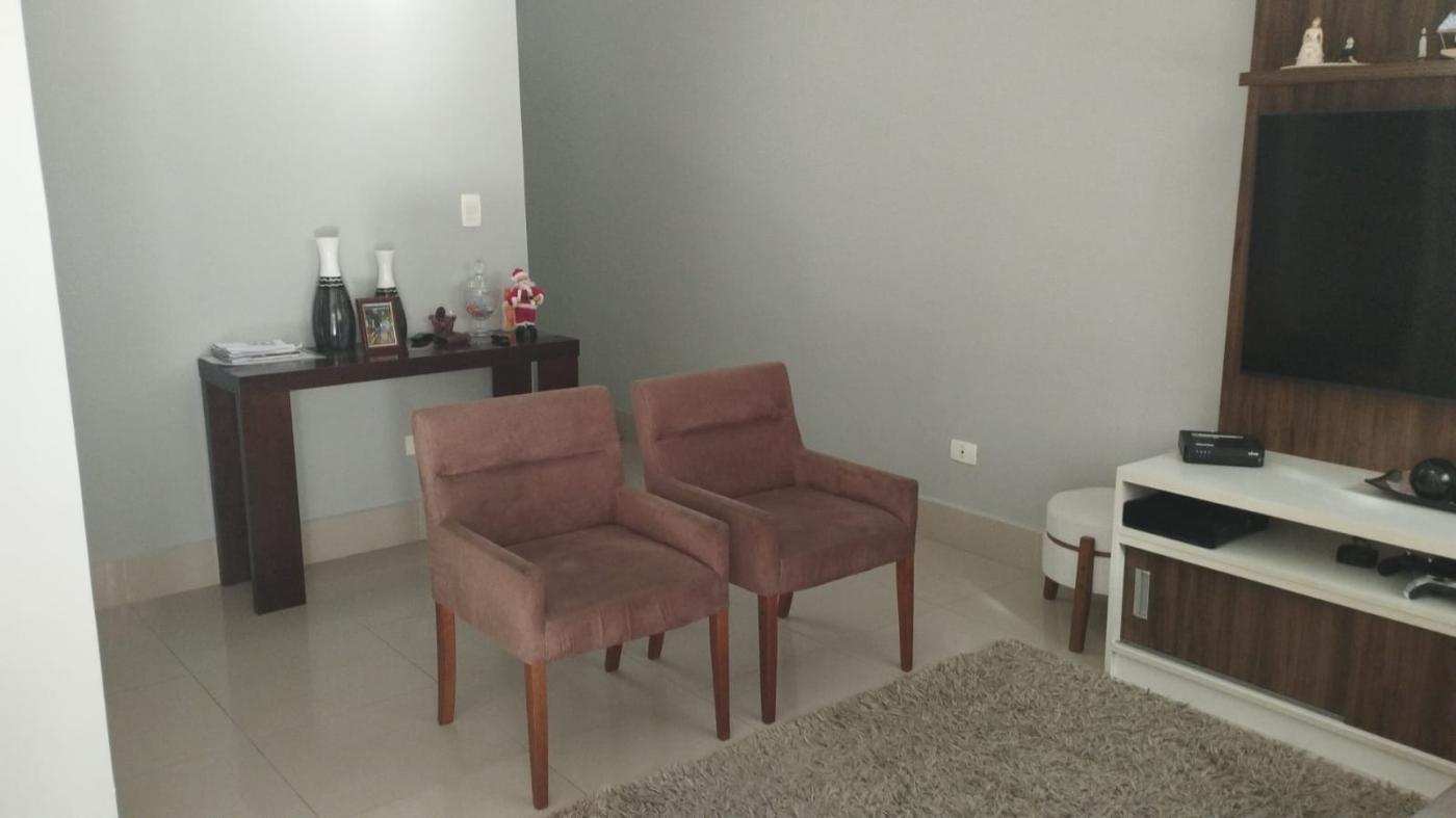 Casa de Condomínio à venda com 3 quartos, 140m² - Foto 2