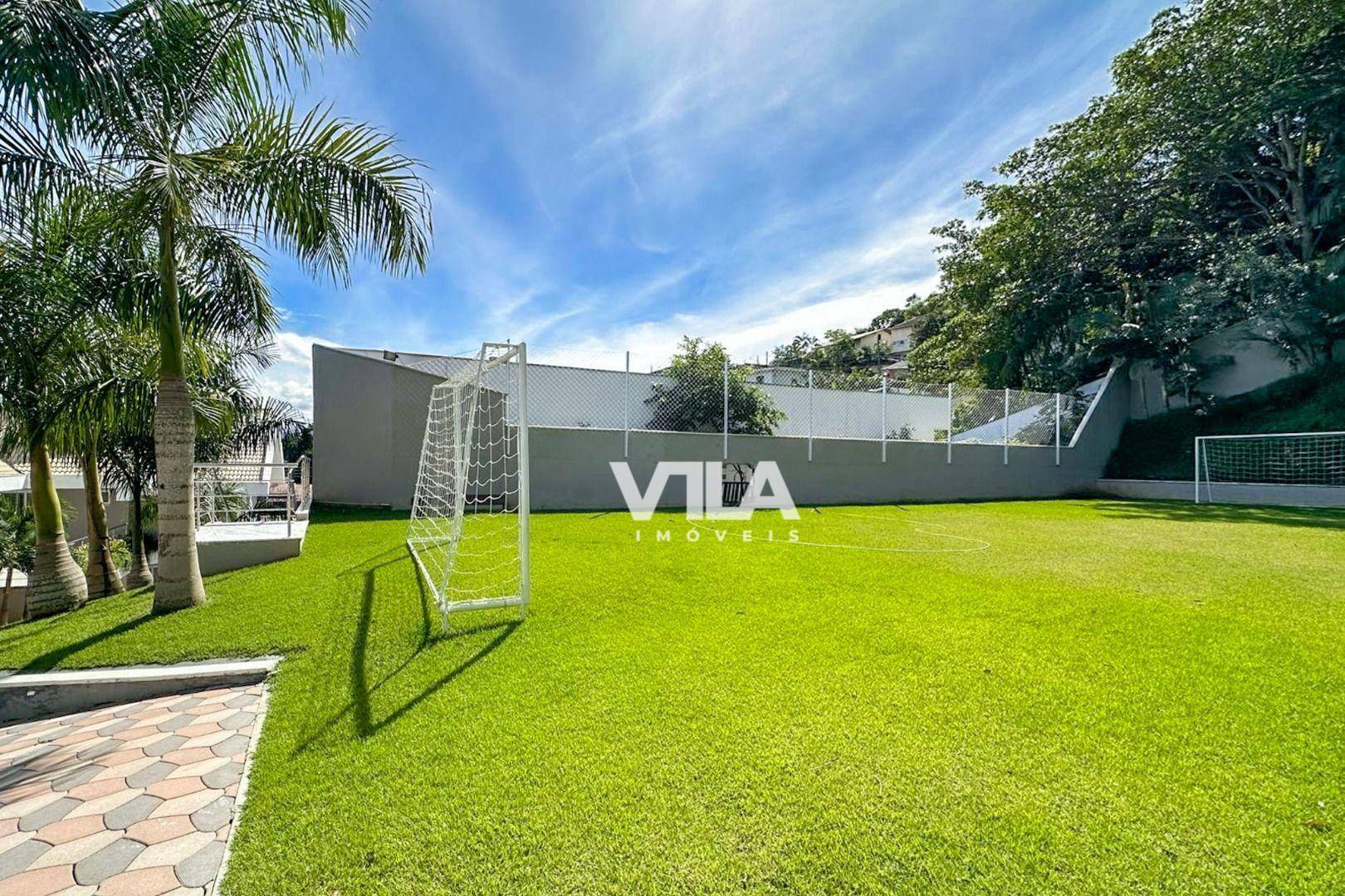 Casa à venda com 3 quartos, 350m² - Foto 10