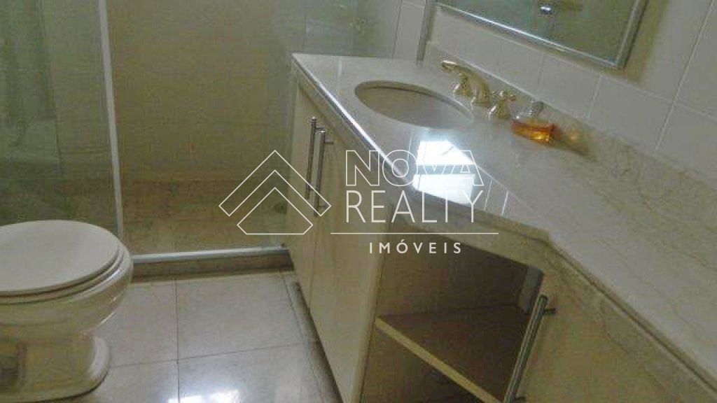 Apartamento para alugar com 4 quartos, 222m² - Foto 8