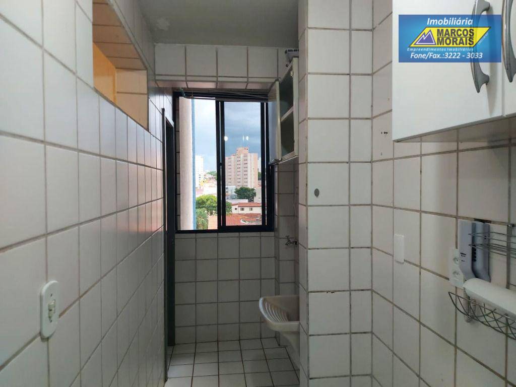 Apartamento à venda com 2 quartos, 60m² - Foto 7