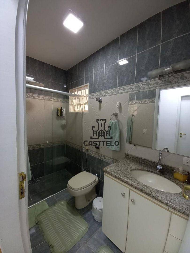 Casa à venda com 3 quartos, 168m² - Foto 6