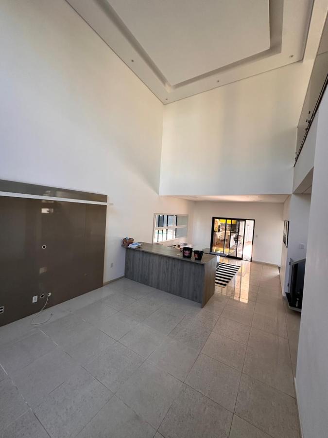 Casa de Condomínio para alugar com 3 quartos, 205m² - Foto 7