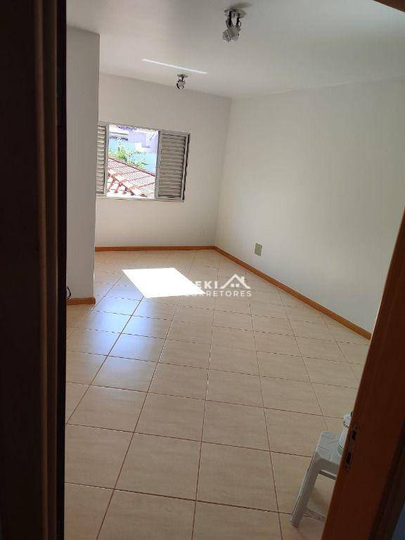 Casa, 5 quartos, 334 m² - Foto 4