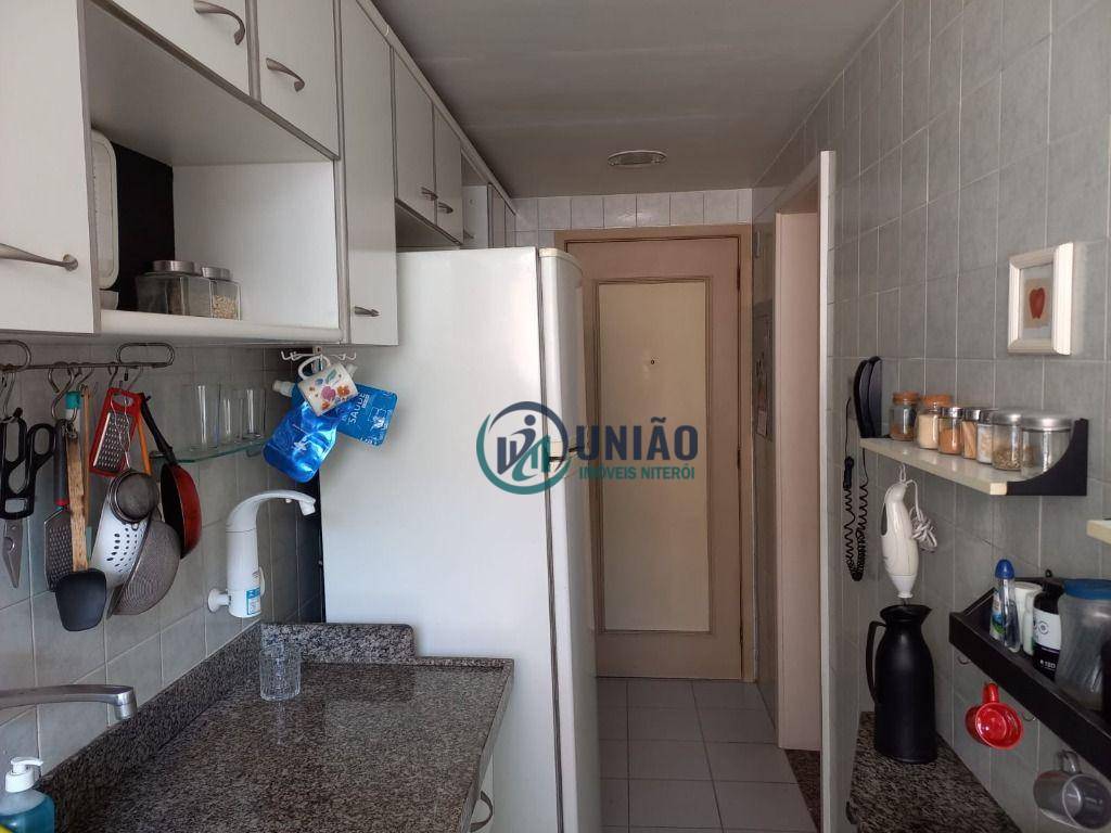 Apartamento à venda com 3 quartos, 90m² - Foto 8