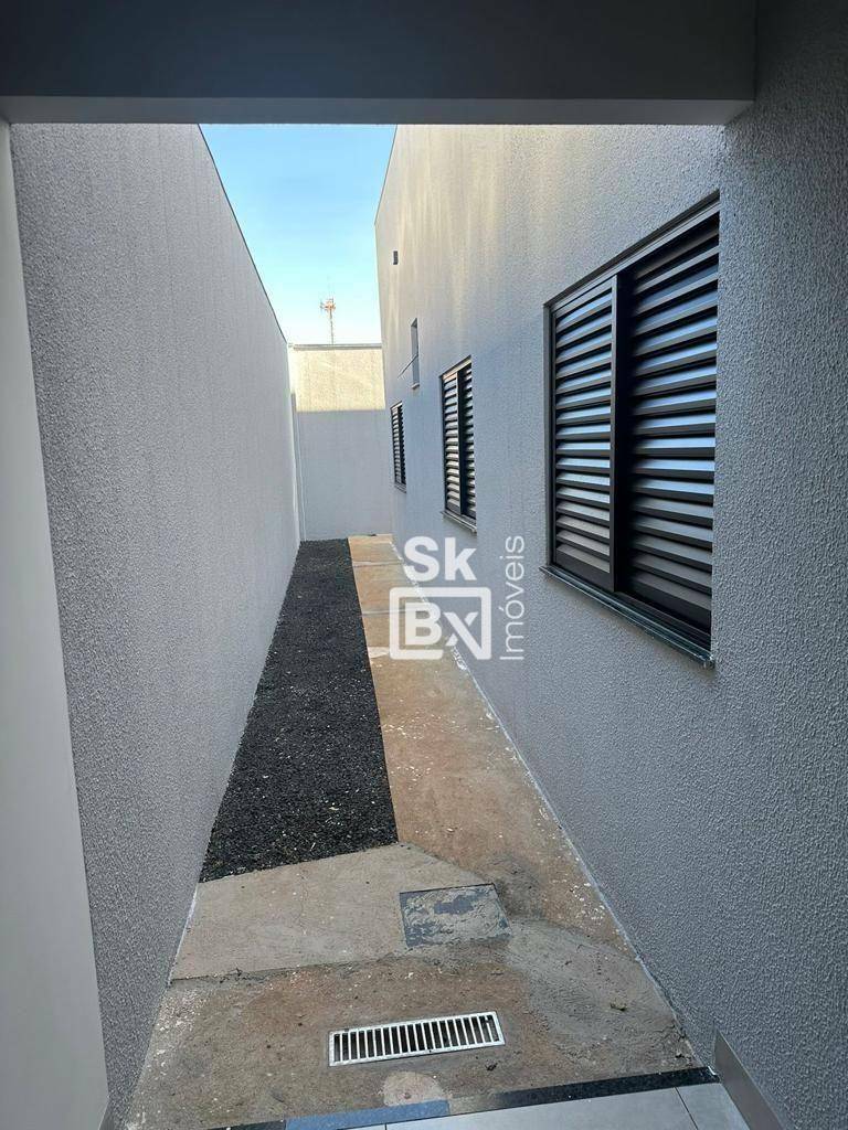 Casa à venda com 3 quartos, 99m² - Foto 15