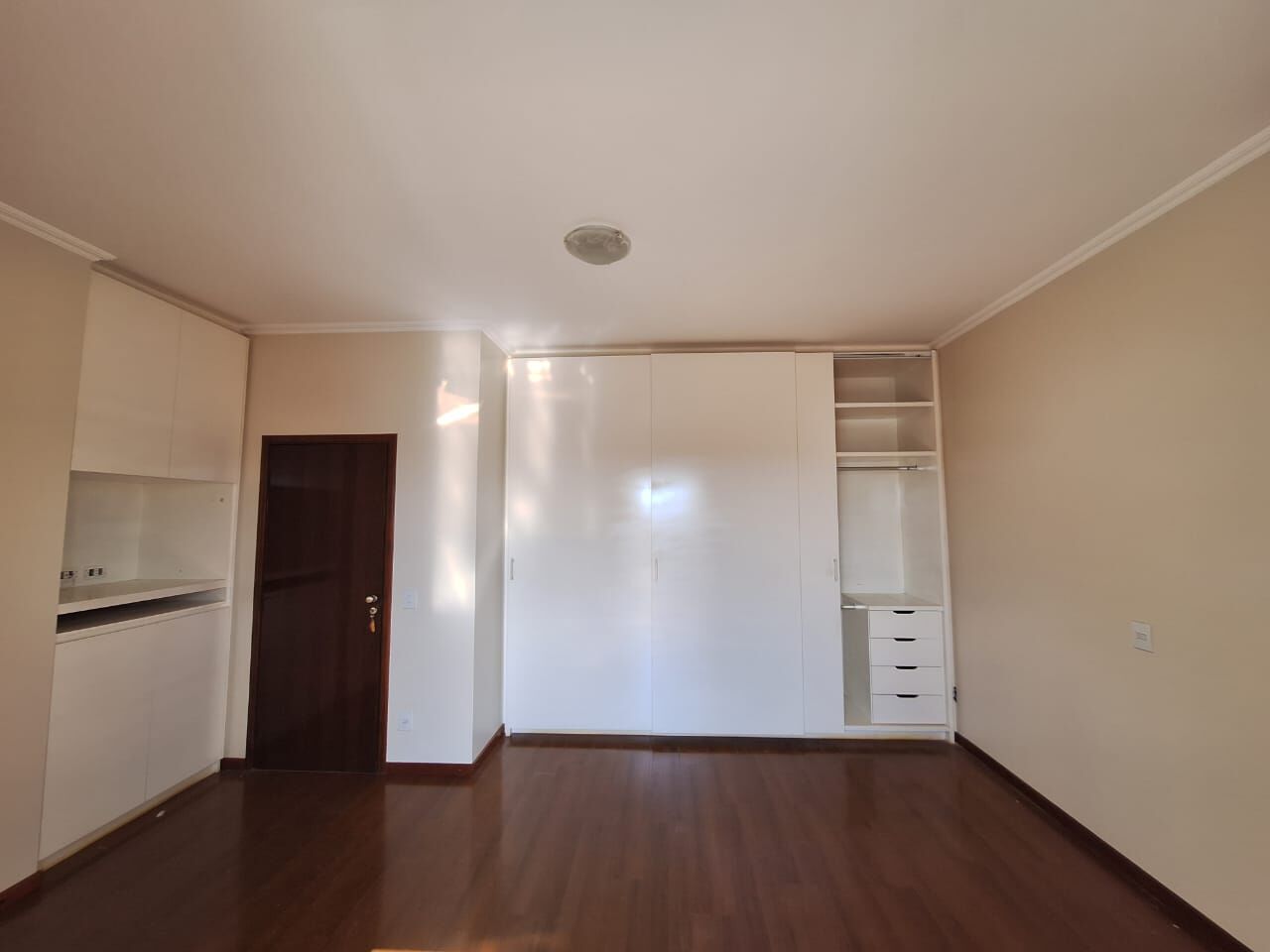 Casa à venda com 3 quartos, 233m² - Foto 18