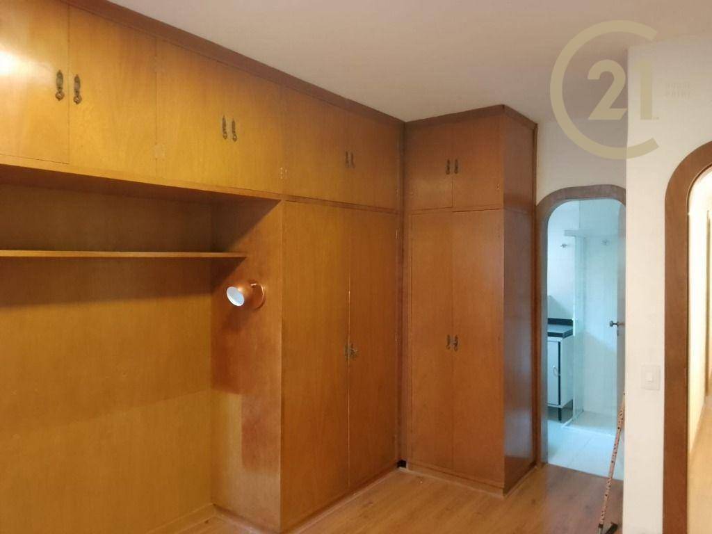 Apartamento à venda com 4 quartos, 196m² - Foto 15