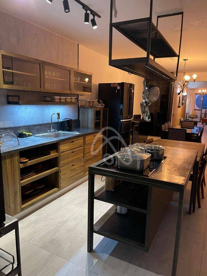 Apartamento à venda com 4 quartos, 190m² - Foto 12