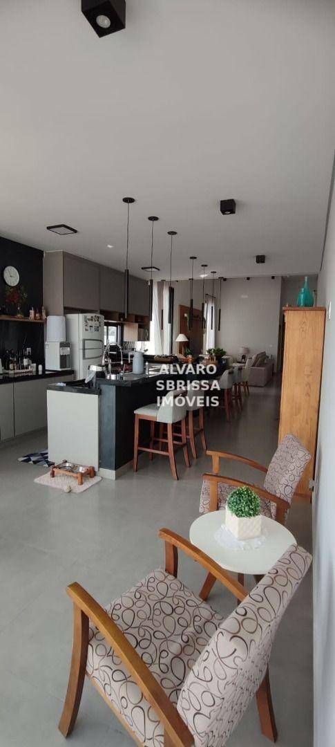 Casa de Condomínio à venda com 3 quartos, 202m² - Foto 11