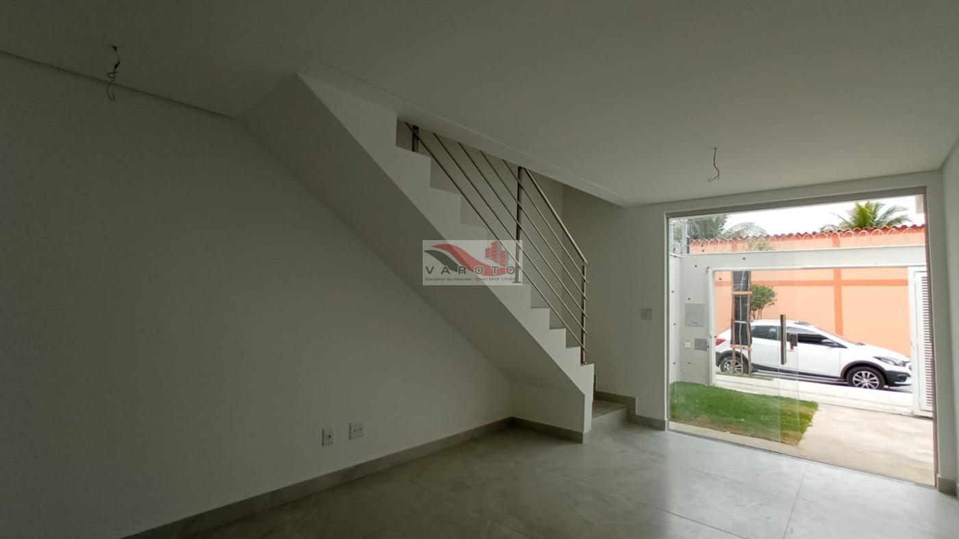 Casa à venda com 2 quartos, 48m² - Foto 16