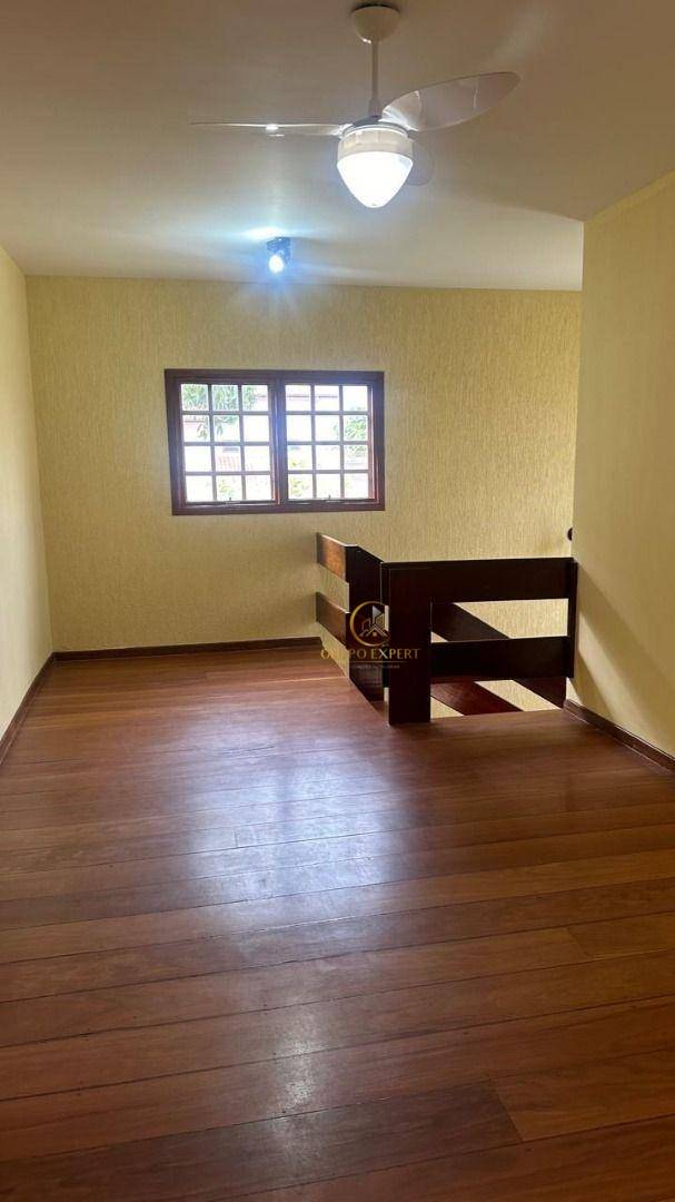 Sobrado à venda com 6 quartos, 240m² - Foto 3