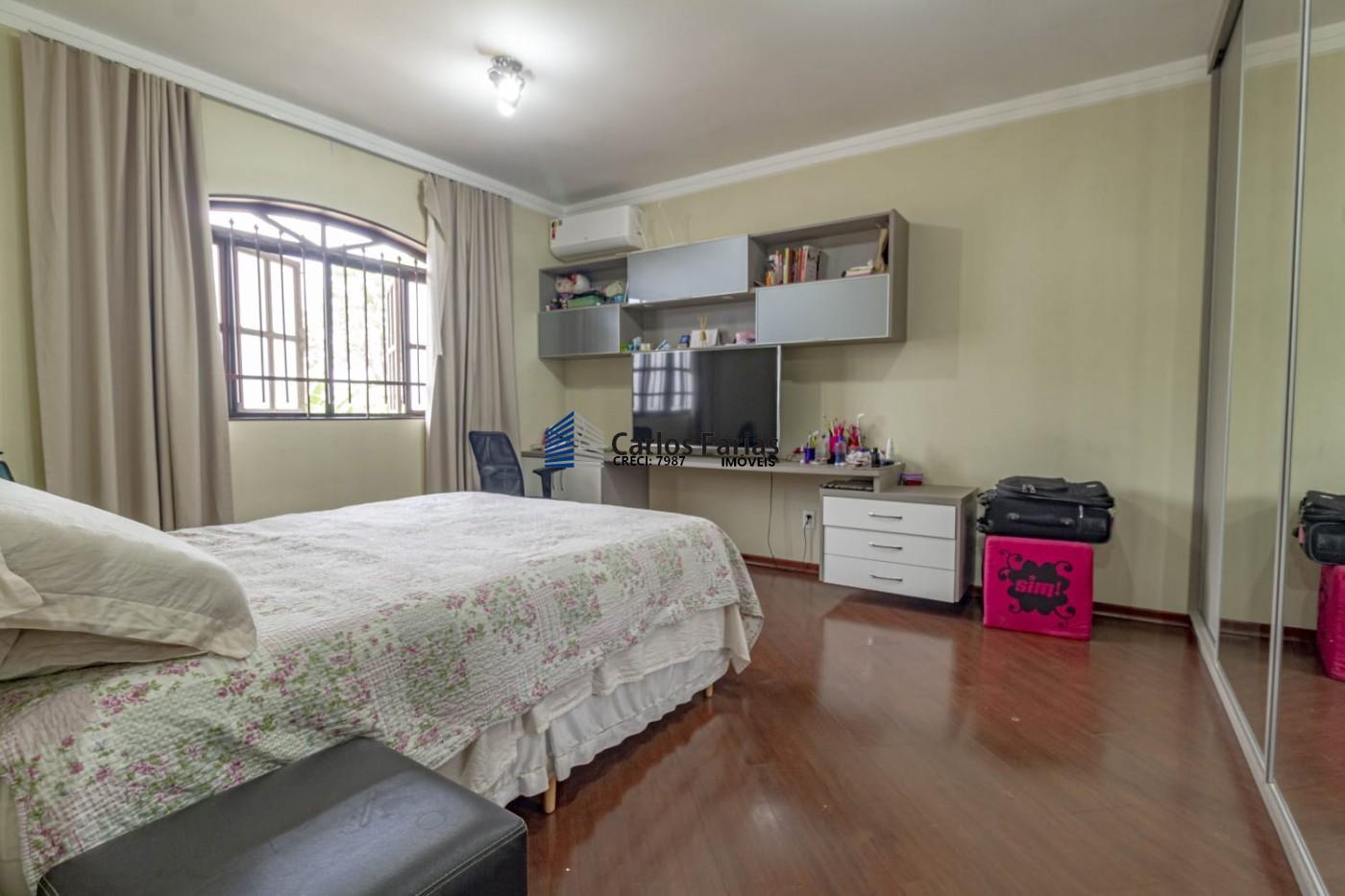 Casa à venda com 6 quartos, 450m² - Foto 23