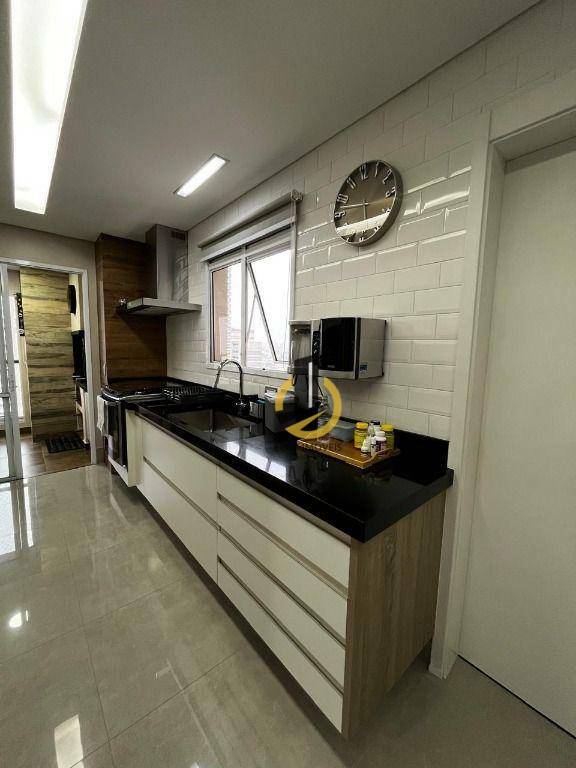 Apartamento à venda com 3 quartos, 147m² - Foto 9