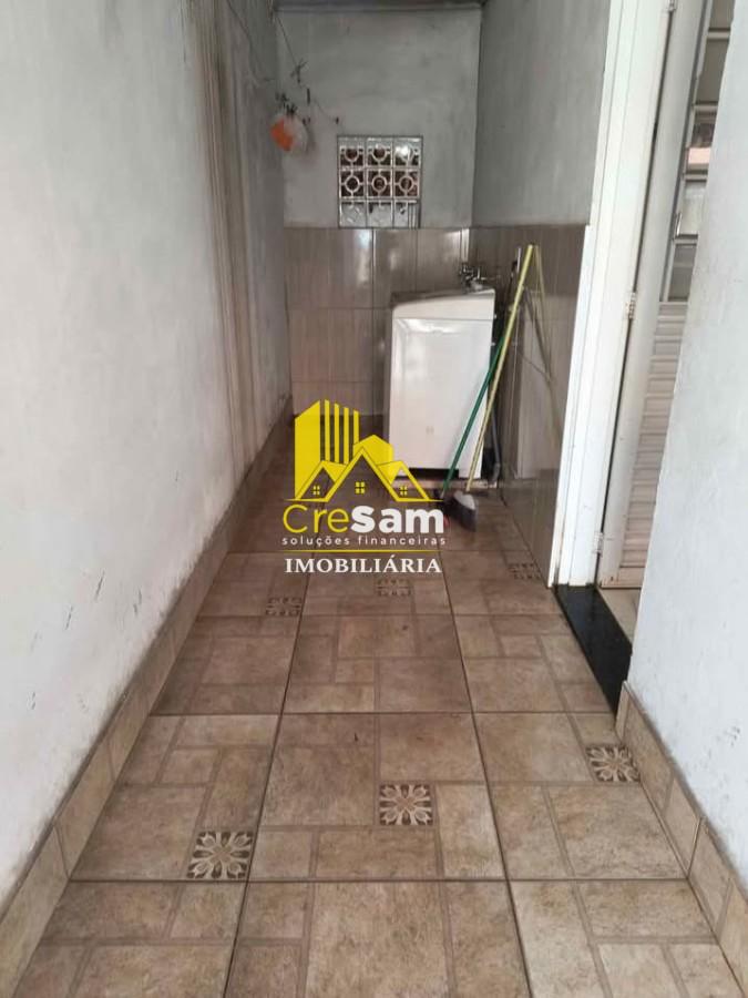 Casa à venda com 2 quartos, 250m² - Foto 11
