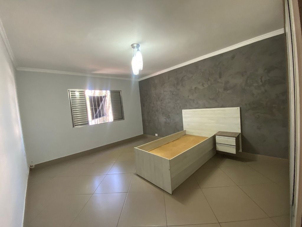 Sobrado à venda e aluguel com 3 quartos, 244m² - Foto 8