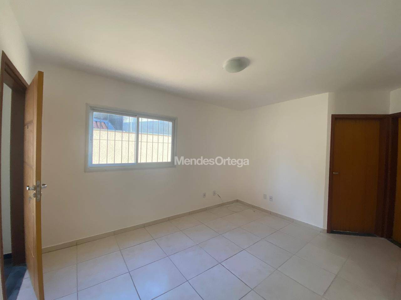 Apartamento para alugar com 2 quartos, 60m² - Foto 3