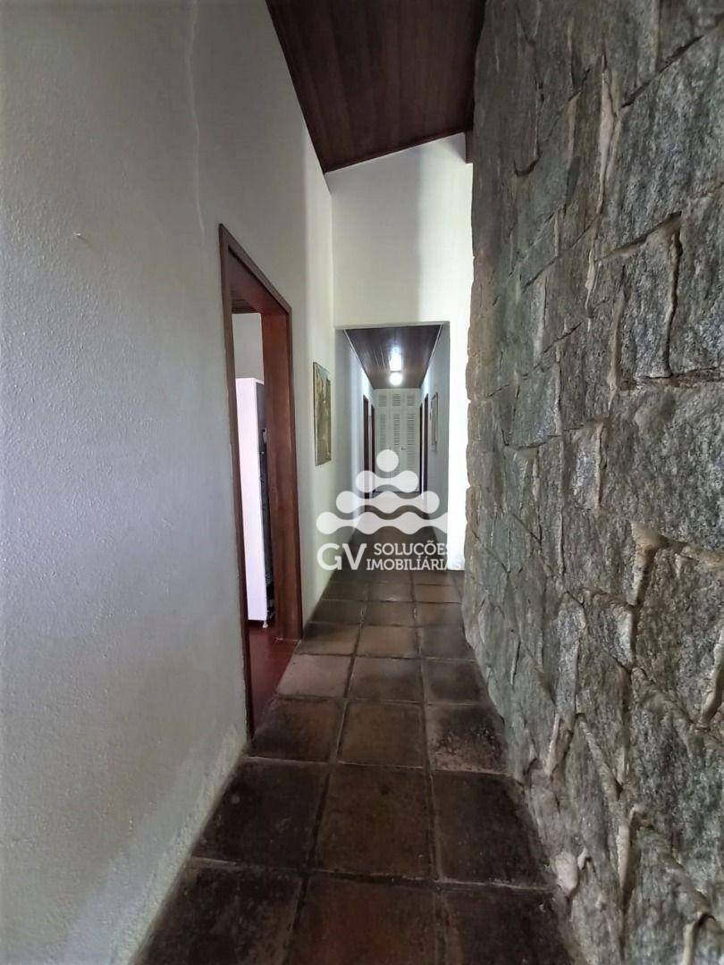 Casa de Condomínio à venda com 6 quartos, 330m² - Foto 13