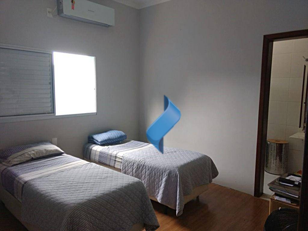 Casa de Condomínio à venda com 3 quartos, 205m² - Foto 13