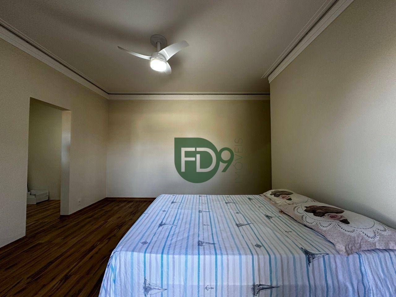 Casa à venda com 4 quartos, 290m² - Foto 26