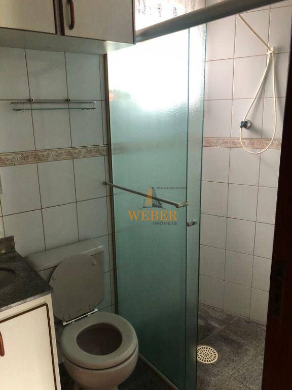 Casa à venda com 4 quartos, 220m² - Foto 12