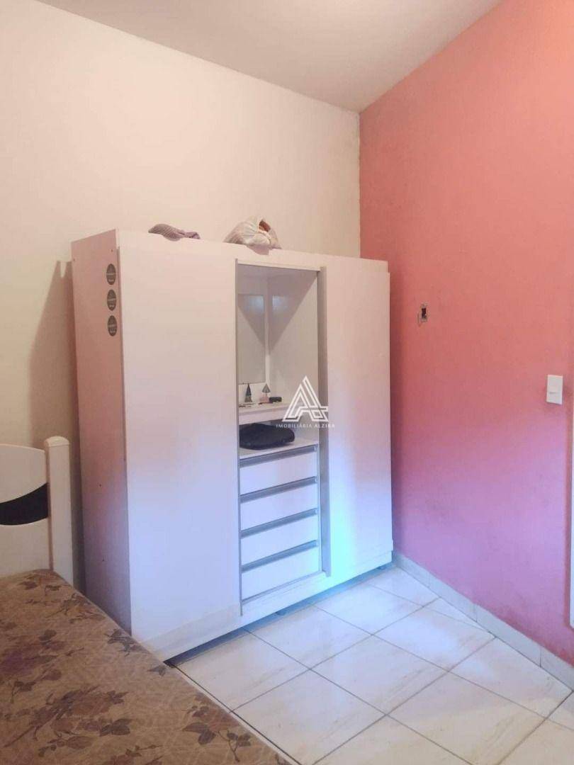 Casa à venda com 6 quartos, 200m² - Foto 8