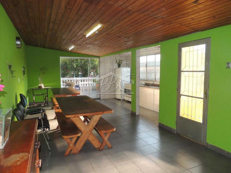 Casa à venda com 2 quartos, 200m² - Foto 27