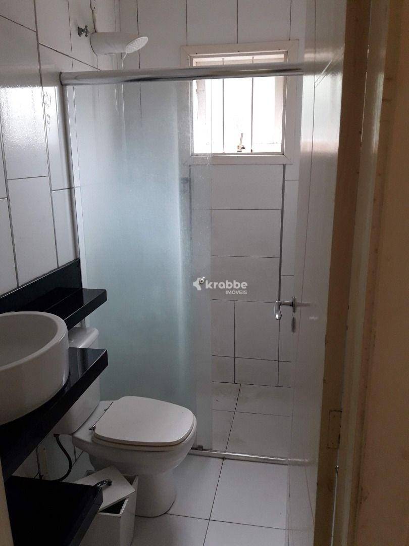 Casa à venda com 2 quartos, 70m² - Foto 9