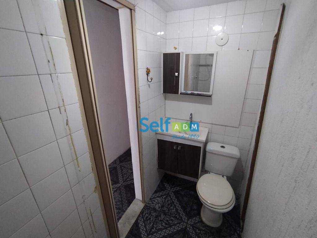 Apartamento para alugar com 5 quartos, 140m² - Foto 19