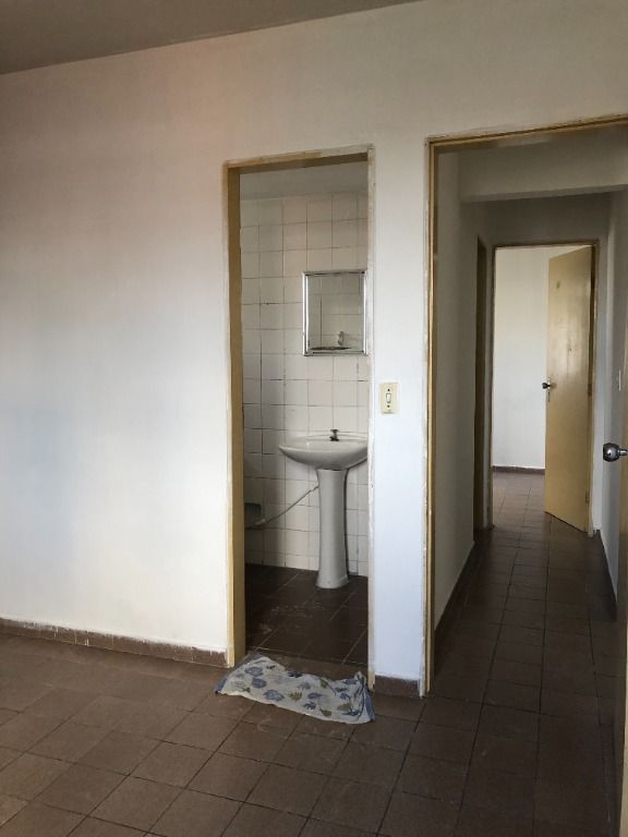 Apartamento à venda com 3 quartos, 85m² - Foto 7