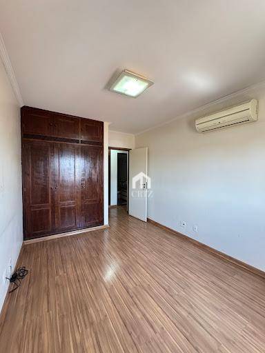 Apartamento à venda com 3 quartos, 155m² - Foto 6