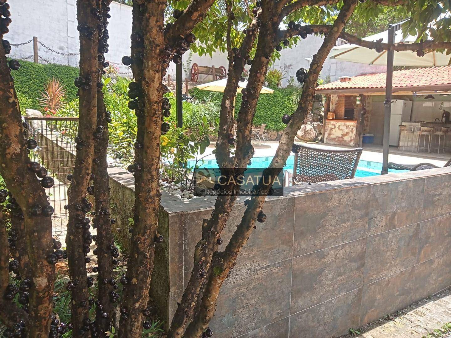 Casa à venda com 3 quartos, 214m² - Foto 7