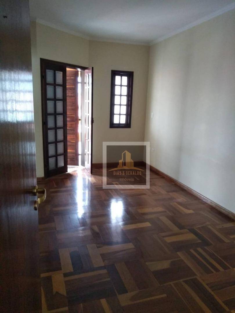 Sobrado à venda com 3 quartos, 189m² - Foto 13