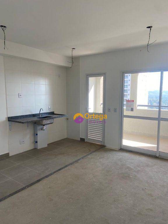 Apartamento à venda com 3 quartos, 70m² - Foto 2