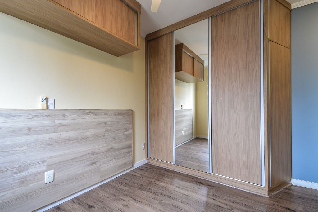 Apartamento à venda com 2 quartos, 65m² - Foto 19