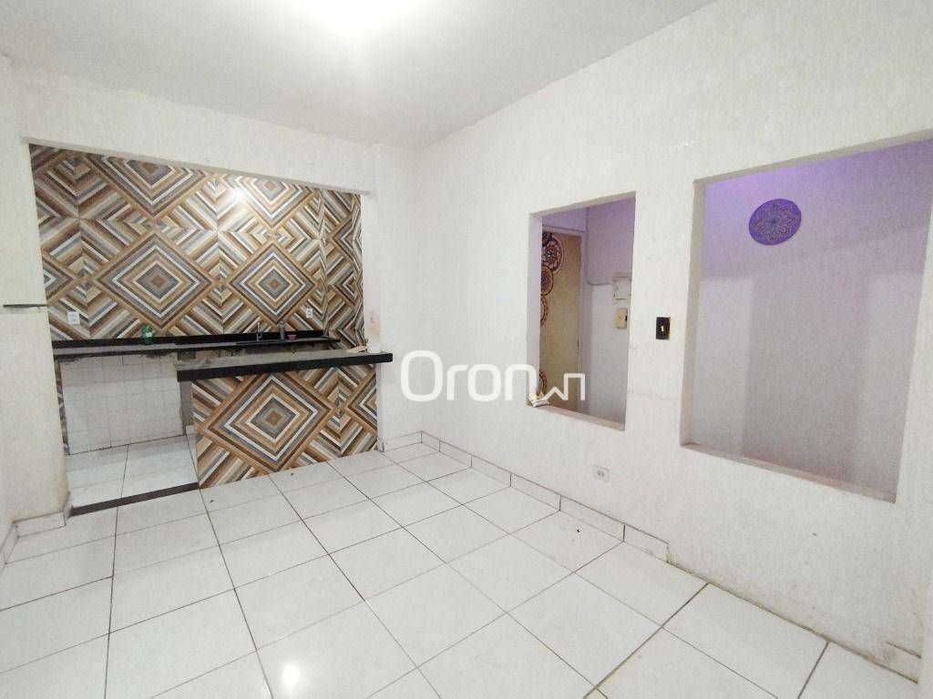 Apartamento à venda com 3 quartos, 105m² - Foto 2