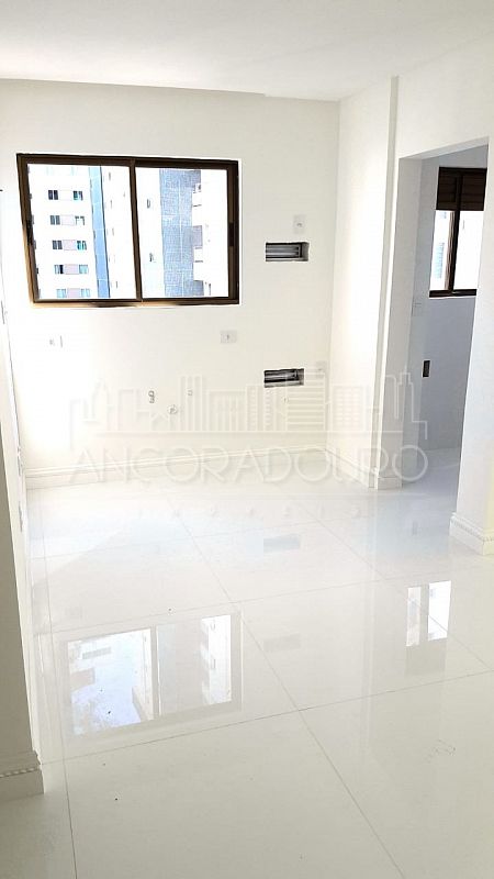 Apartamento à venda com 3 quartos, 133m² - Foto 6