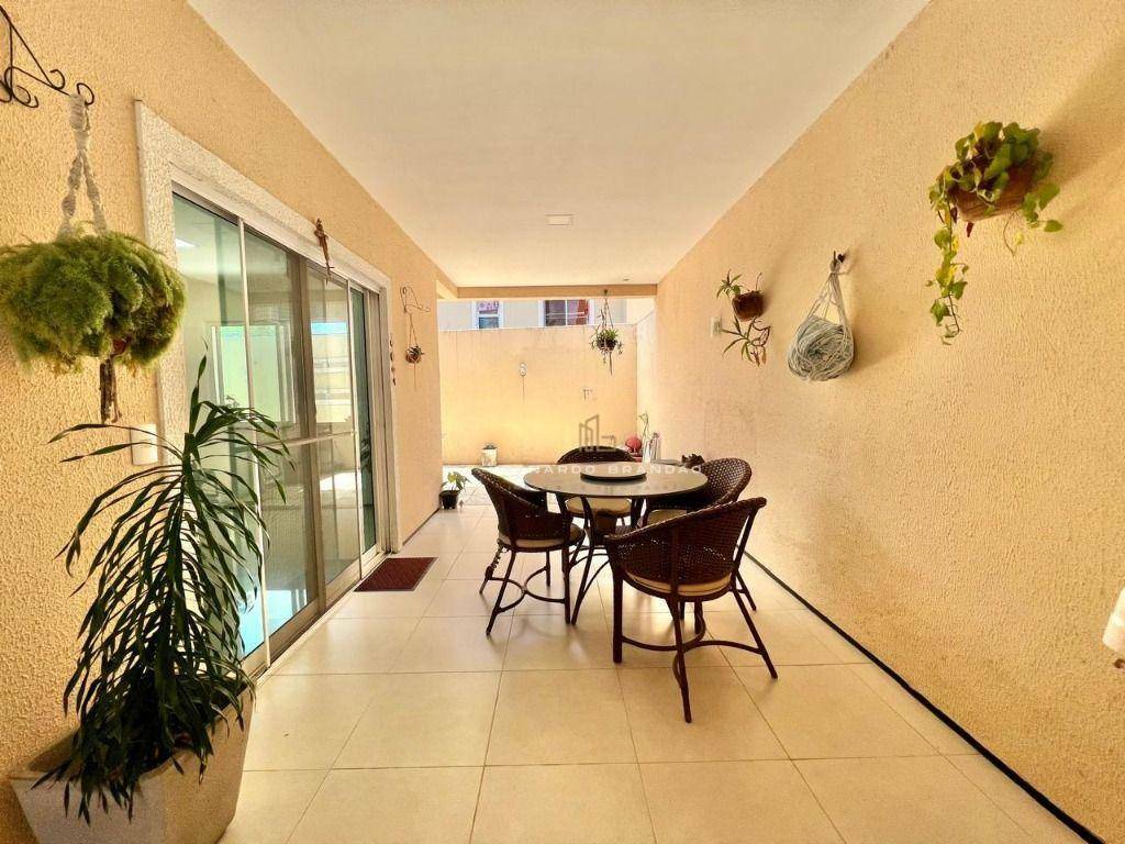 Casa de Condomínio à venda com 4 quartos, 165m² - Foto 16