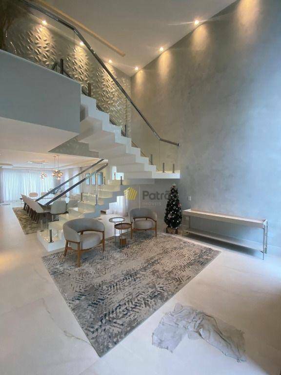 Casa à venda com 4 quartos, 561m² - Foto 24