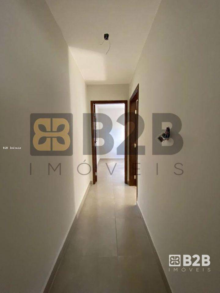Casa à venda com 2 quartos, 139m² - Foto 8