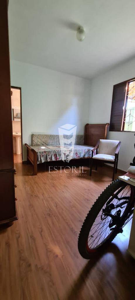 Casa à venda com 4 quartos, 200m² - Foto 13