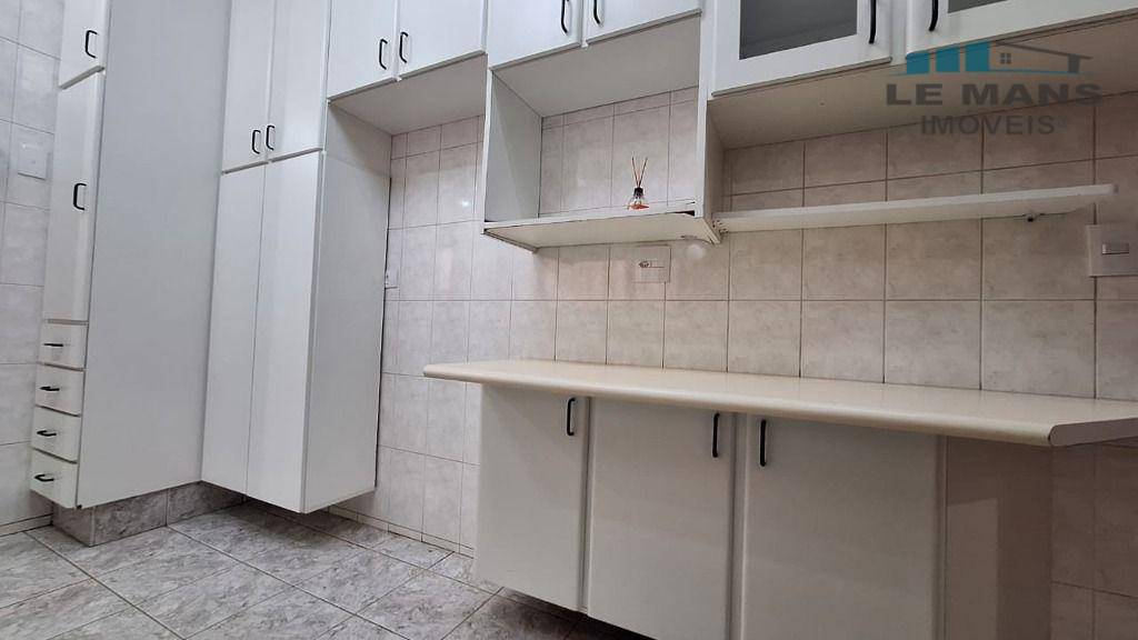 Apartamento à venda com 3 quartos, 115m² - Foto 7